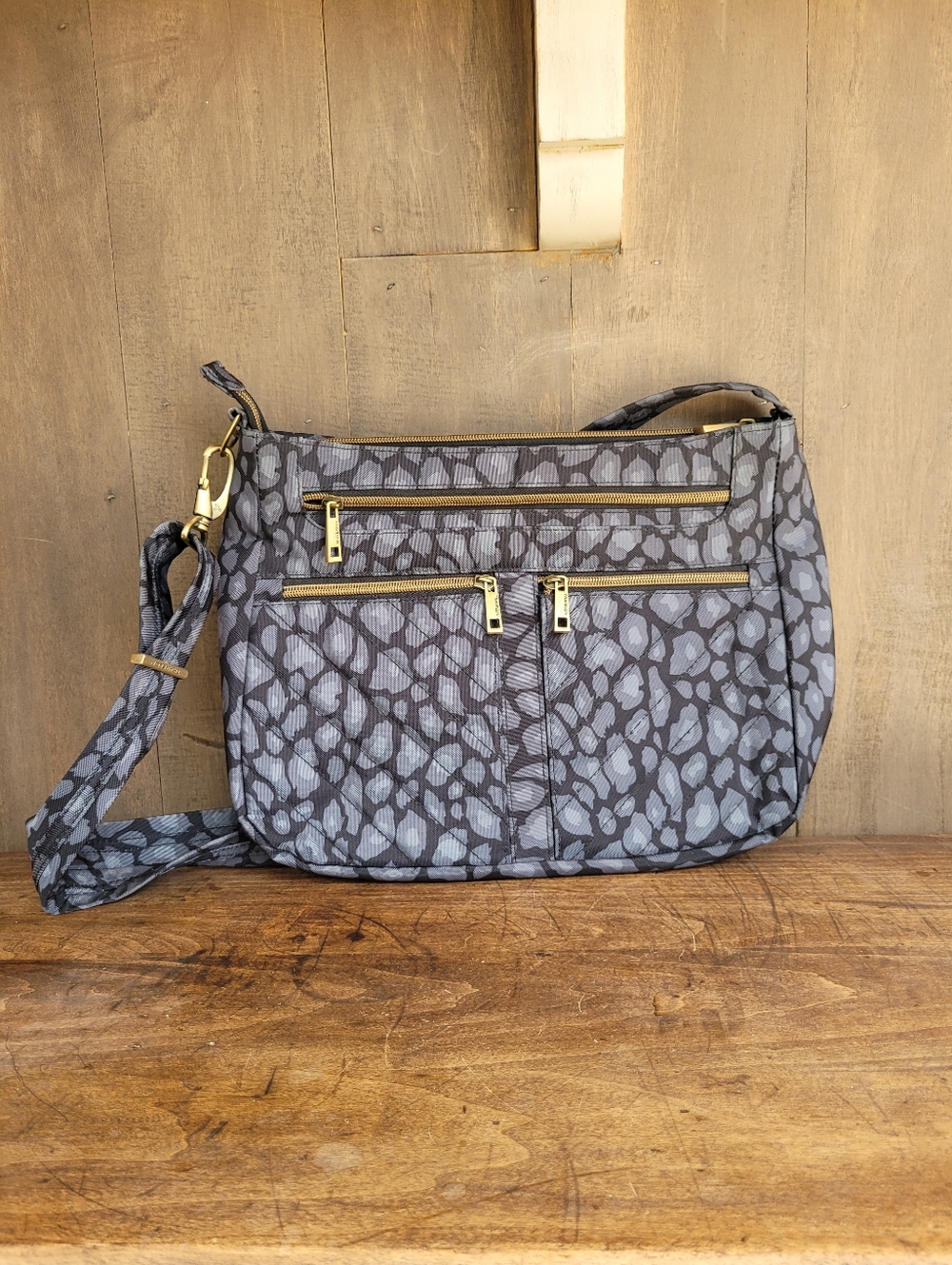 EUC Travelon Anti-Theft Bag Women's Leopard Print RFID Security Crossbody Bag